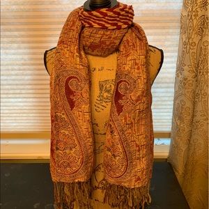 Ladies fashion scarf